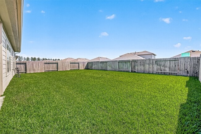 Building Photo - 21500 Rustic Elm Dr