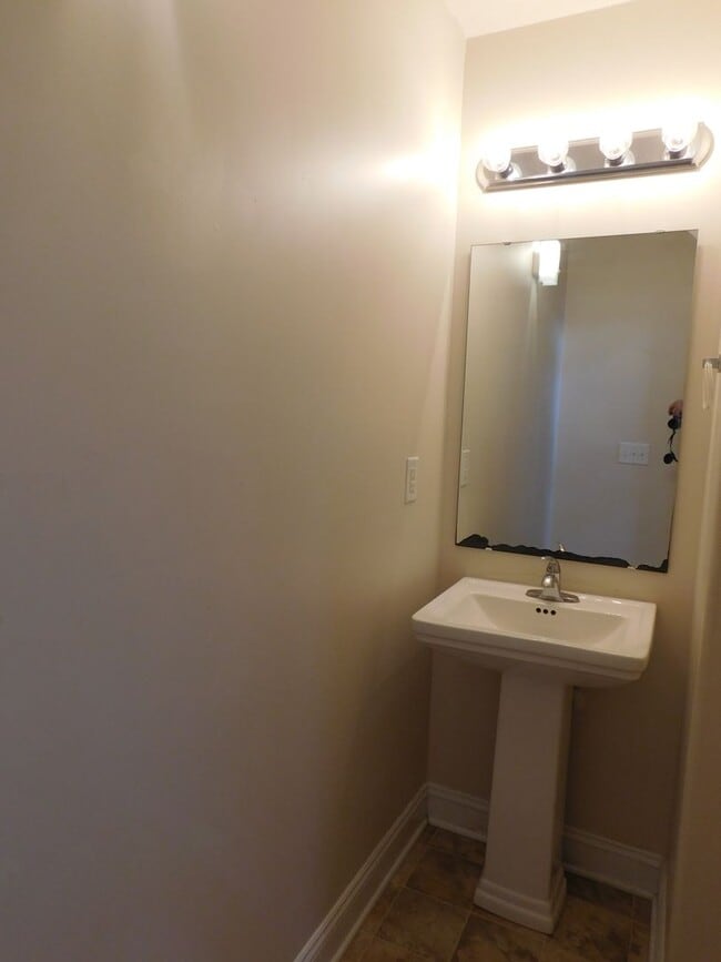Building Photo - 4204 Arbor Green Way