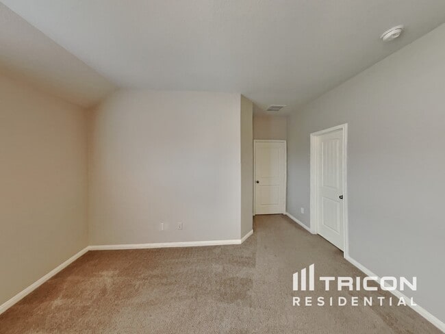 Building Photo - 7523 Merrylands Dr