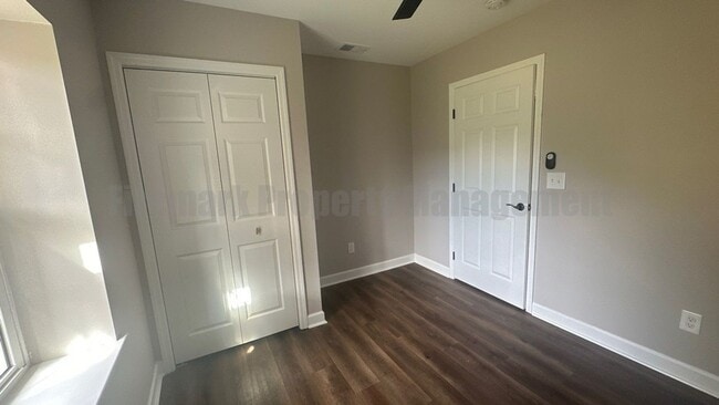 Building Photo - Beautiful 1 Bed, 1 Bath Located in Historic Germantown w/ Flexible Lease Terms!