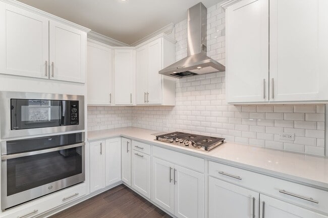 Building Photo - Newly Built 5 Bedroom Home in Knightdale!