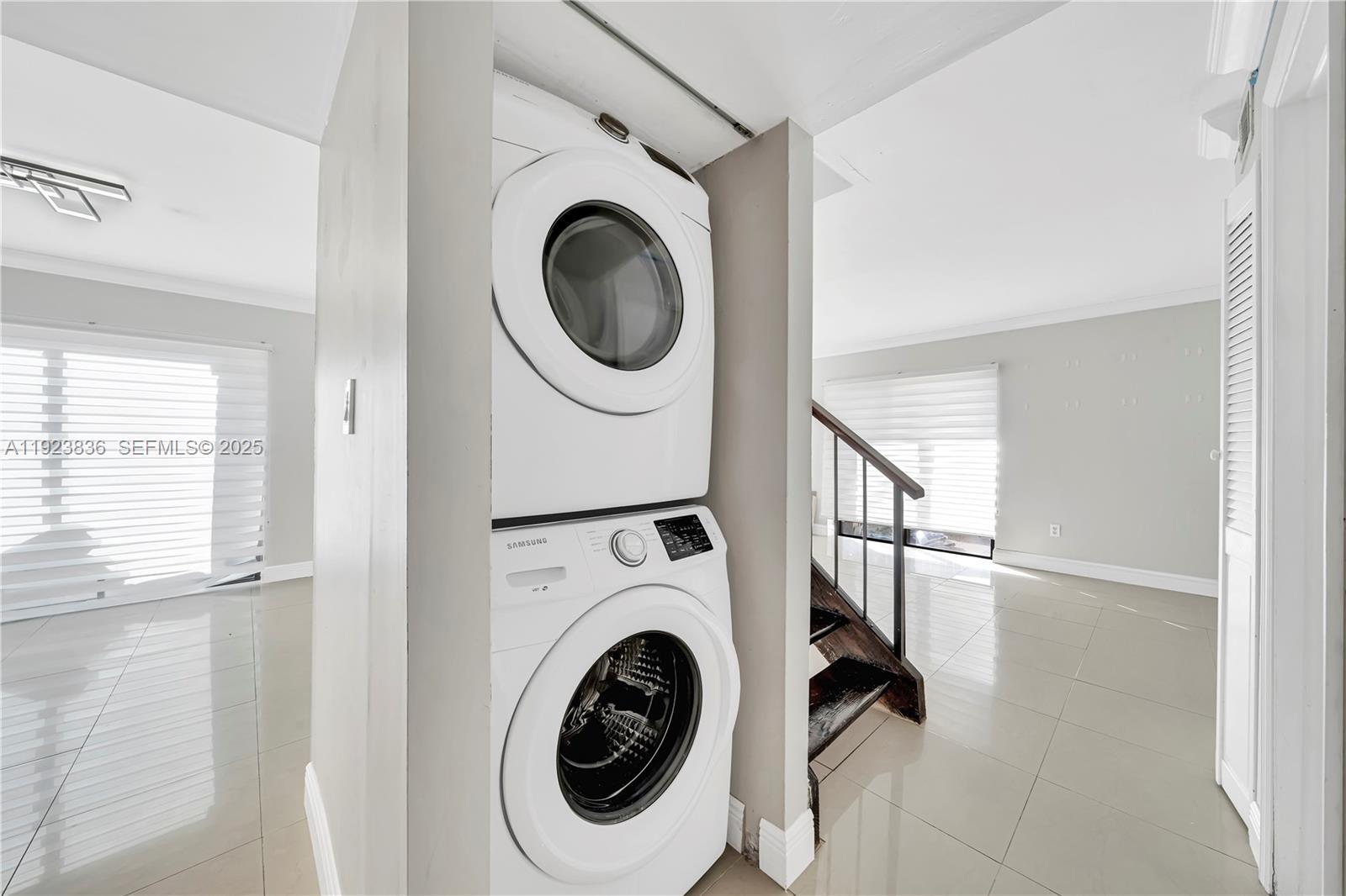 Building Photo - 6864 SW 114th Pl