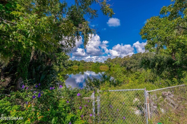 Building Photo - 416 Margie Ln