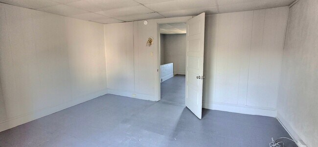 Building Photo - 959 E Philadelphia St