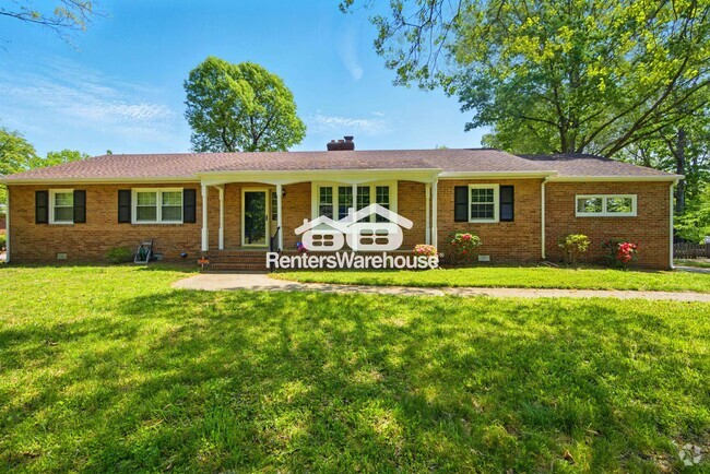 Building Photo - 4817 Stornoway Dr