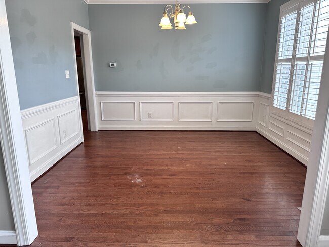 Building Photo - 114 Hills Lorough Loop