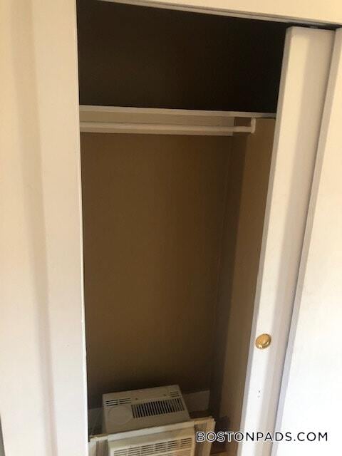 Building Photo - 39 Beacon St