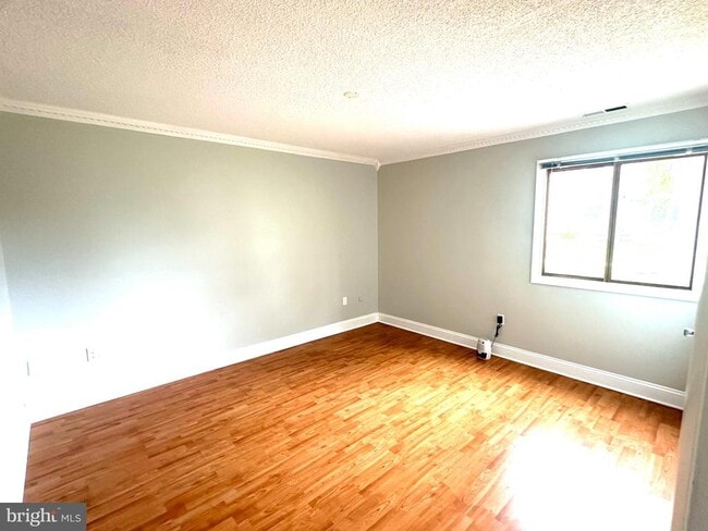 Building Photo - 4901 Ravens Crest Dr