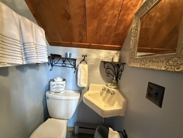 Building Photo - 702 Little Lake Sunapee Rd