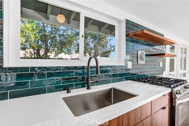 Building Photo - 1891 Wright St