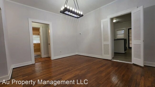Building Photo - 2108 S Van Buren St