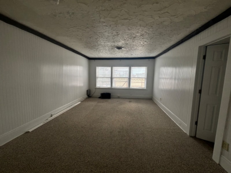 Building Photo - 219 Green St