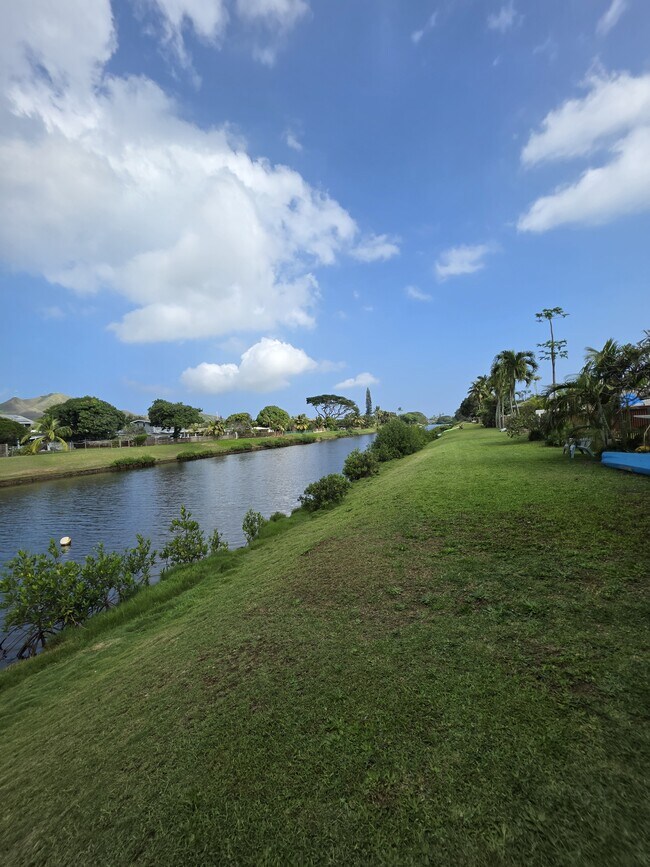 Building Photo - 1043 Kainui Dr