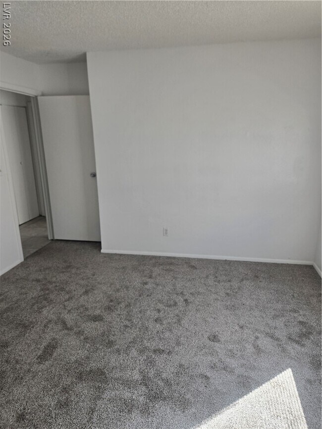 Building Photo - 2841 Wheelwright Dr
