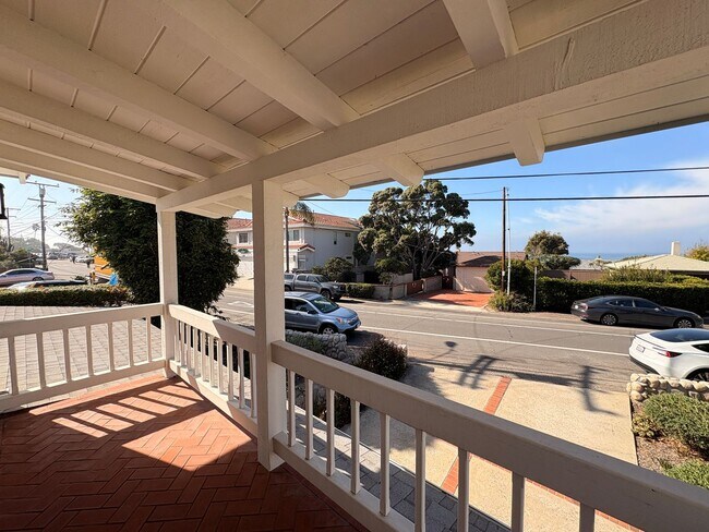 Building Photo - Welcome to your dream home in the heart of...