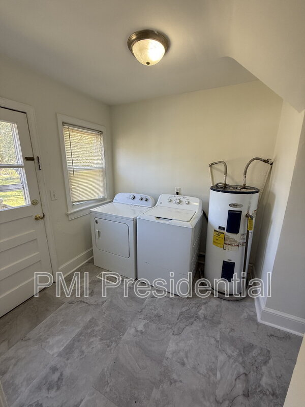 Building Photo - 3314 Granby St