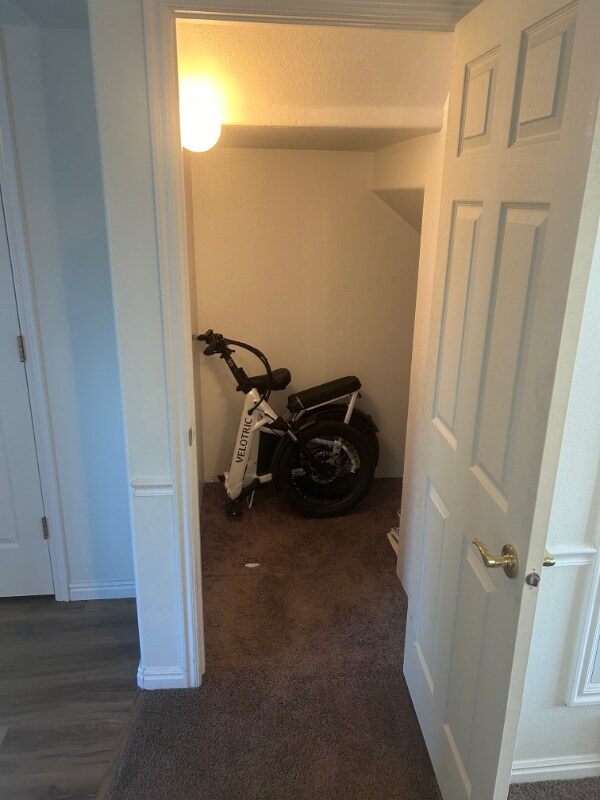 Building Photo - 439 E Parkside Cir