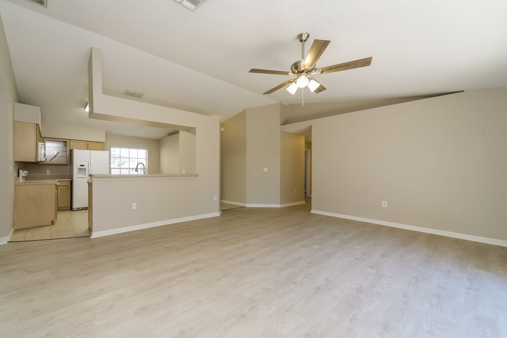 Building Photo - 745 Briargrove Ave