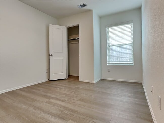 Building Photo - 26815 Wilderye Cv Ln