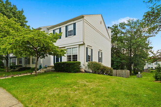 Building Photo - Updated 3BR End-Unit Townhome in Ashburn Farm