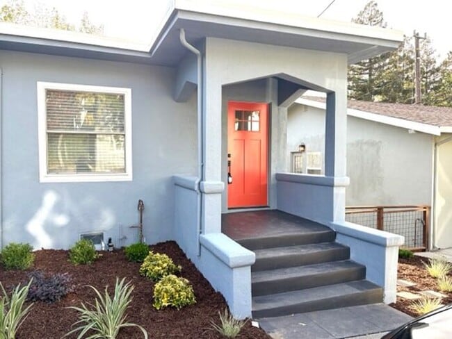 Building Photo - 1208 Willow St