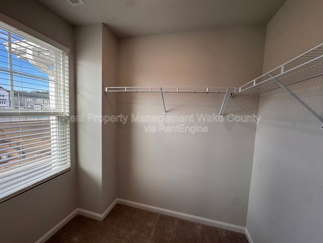 Building Photo - 410 Odham Ln