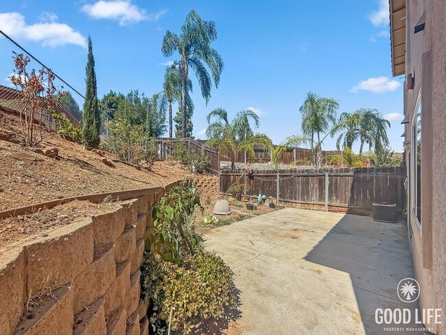 Building Photo - Spacious 4BR/2.5BA El Cajon Home with Back...