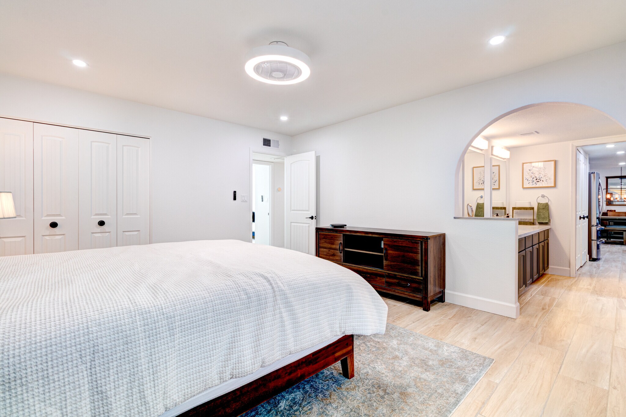 Building Photo - 6110 N 13th St