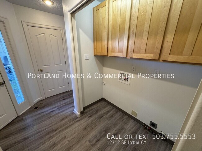Building Photo - 12712 SE Lydia Ct
