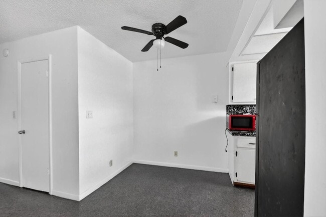 Building Photo - 1406 Barton Rd