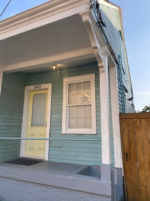 Building Photo - 1412 Erato St