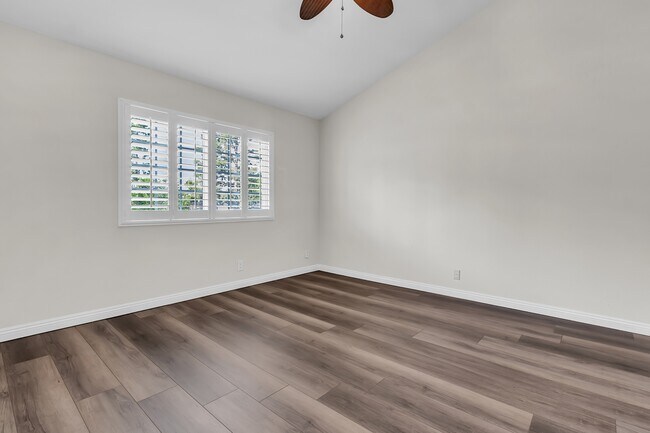 Building Photo - 33212 Ocean Bright