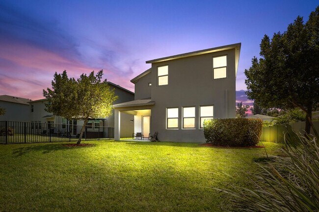 Building Photo - 1826 Lake Cove Dr