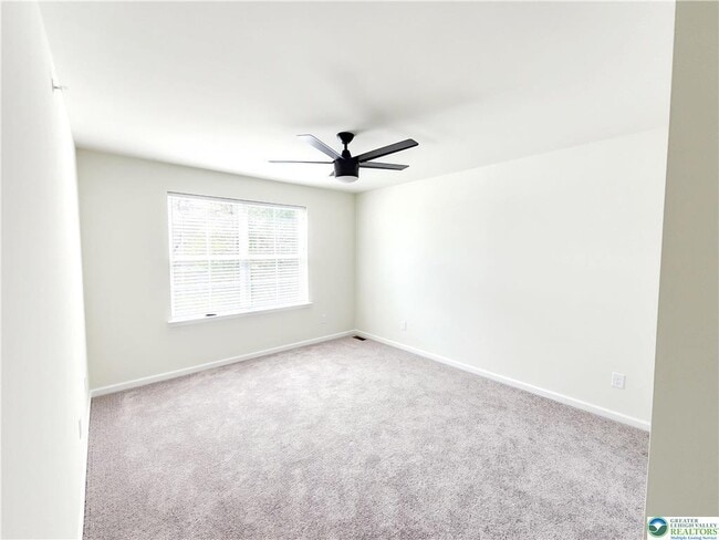 Building Photo - 422 Gray Feather Way