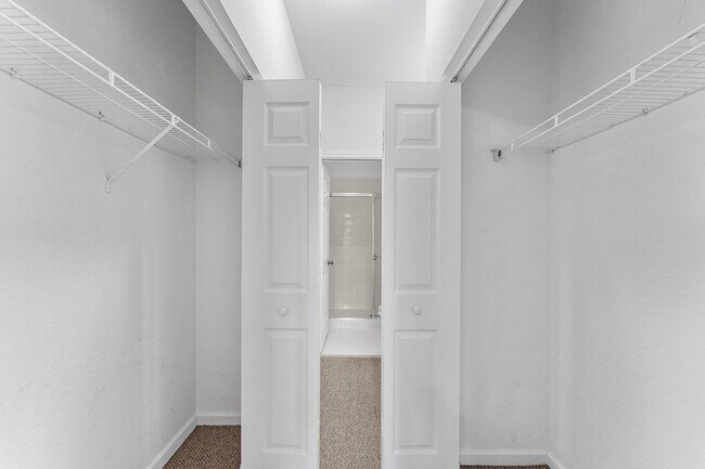 Building Photo - 6515 Diamond Springs Terrace