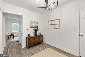 Building Photo - 1164 Fairfax Pike