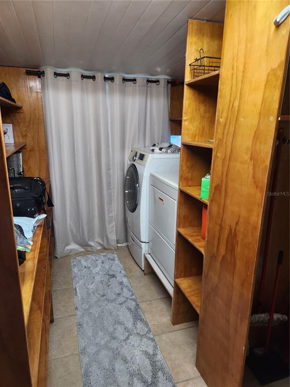 Building Photo - 24921 Pine Hill