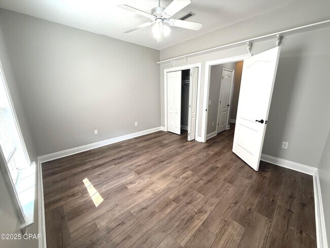 Building Photo - 12207 Lyndell Plantation Dr