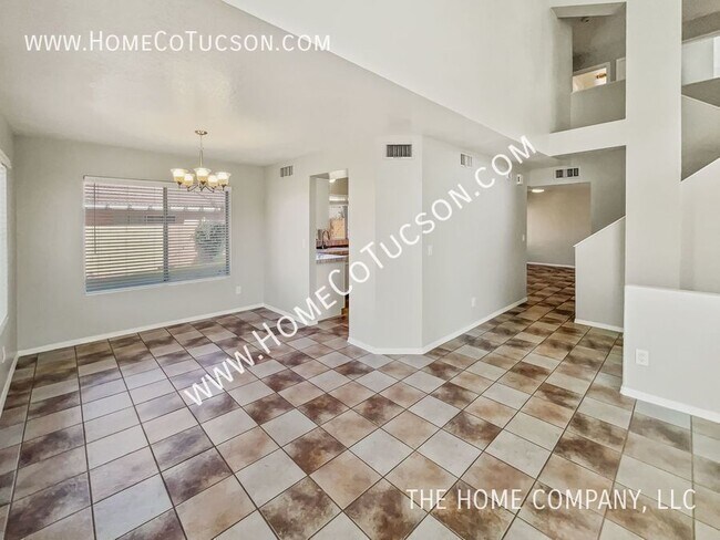Building Photo - 9937 N Woodstone Trail