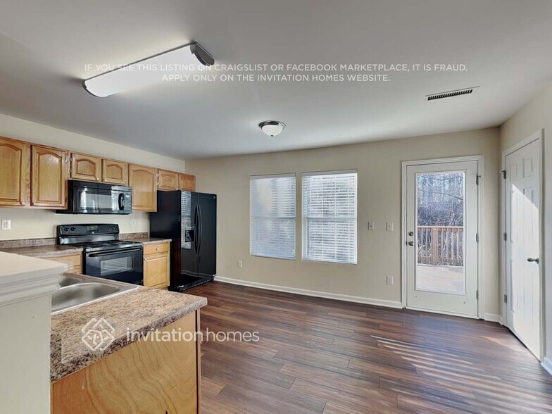 Building Photo - 233 Aershire Ct