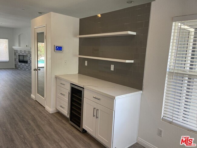 Building Photo - 3743 Mountain Gate