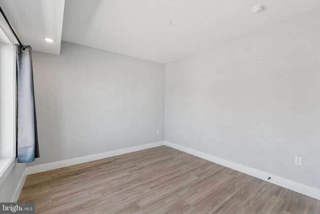 Building Photo - 2401 N 2nd St