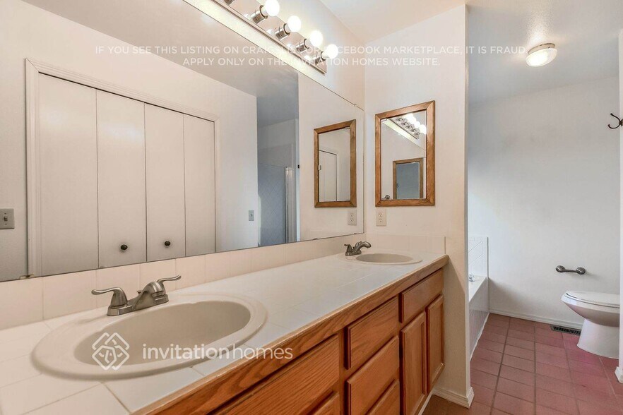 Building Photo - 7920 Camfield Cir