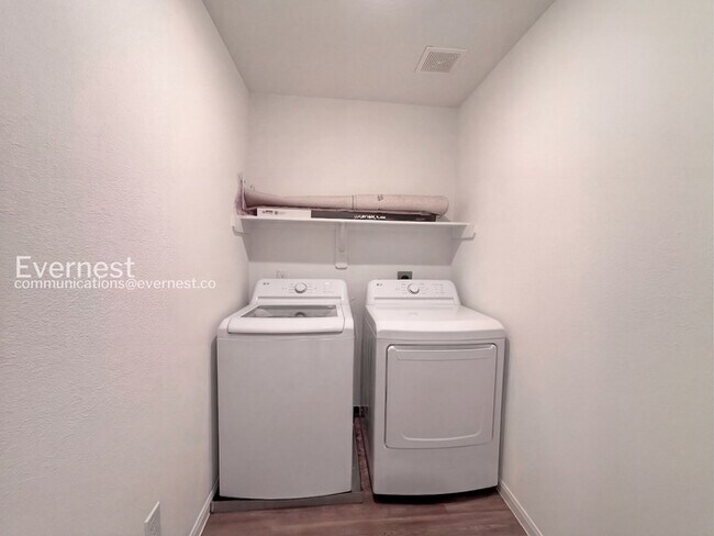 Building Photo - 7314 Madison Cmns Ln