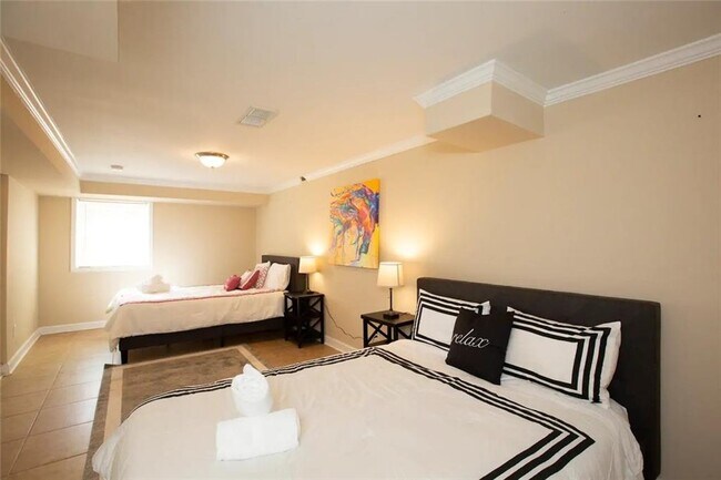 Building Photo - 4035 Brookcrest Cir
