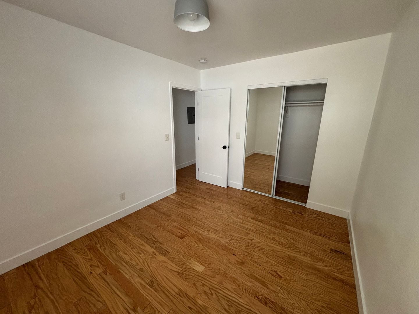 Building Photo - 3232 Verdugo Rd