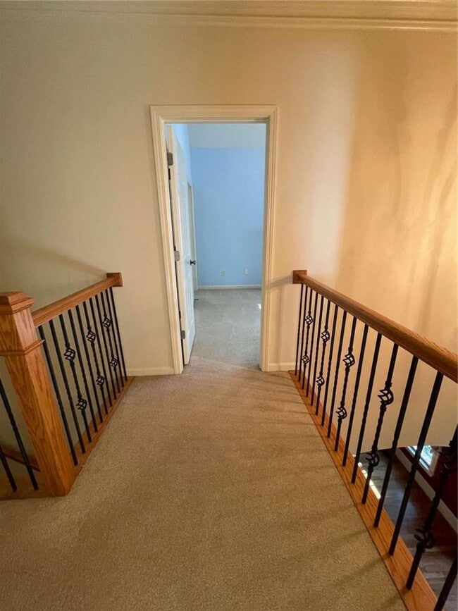 Building Photo - 1378 Greencrest Ct SW