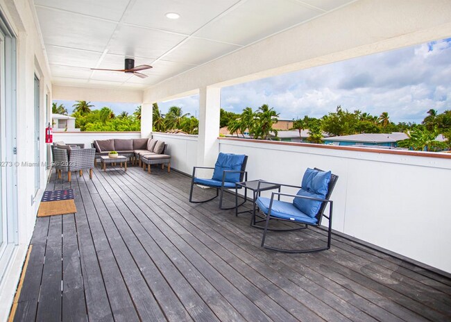 Building Photo - 1623 Venetian Dr