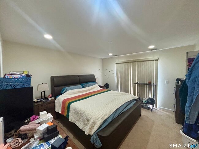 Building Photo - 14 Old Fitch Hill Rd