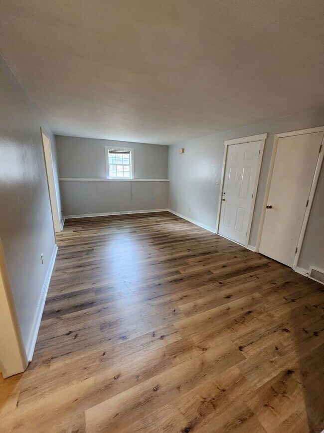 Building Photo - 205 S Parker Ave